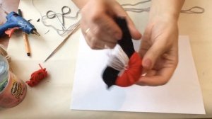 Снегирь из ниток. Птица своими руками без затрат