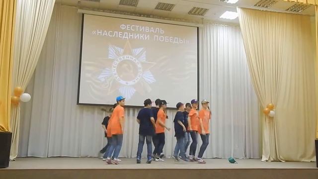 Дебют танцгруппы 6Б - Хип-хоп смотреть онлайн