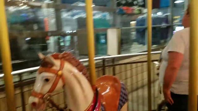 Ober Gatlinburg Carasoul Ride смотреть онлайн