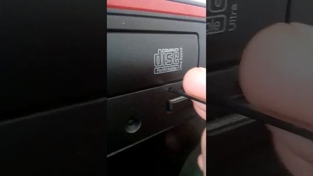 Как открыть поломанный дисковод!!! смотреть онлайн