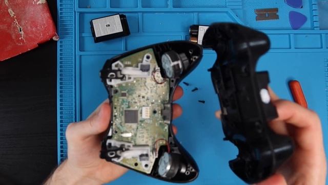 Can We Fix This Xbox 360 Controller That Won't Turn On? смотреть онлайн