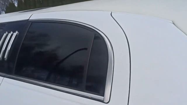 лимузин на 8 пассажиров Lincoln Town Car смотреть онлайн