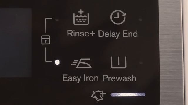 How to Prevent Your Clothes from Wrinkling in the Wash | Electrolux Washer Touchpad - SG смотреть онлайн