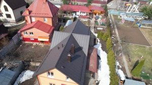 Кровля загородного дома из Клик фальца от ООО "ЮнитиСтрой"