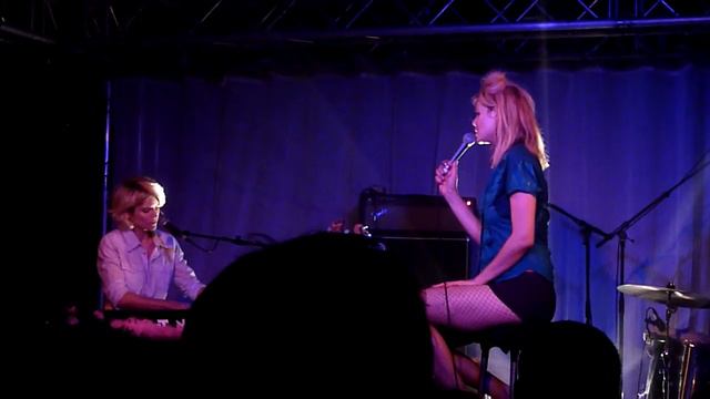 Nadeah & Alice Taglioni - Tell Me @ La Boule Noire