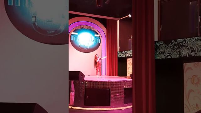 Песня -Рыжий кот. Поёт Наумова Мариника смотреть онлайн