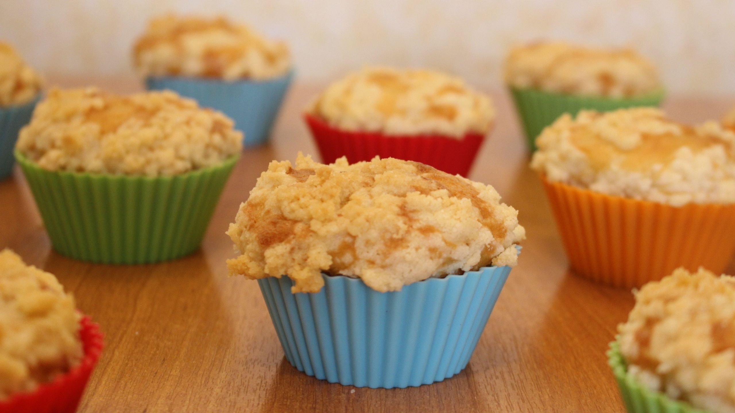 ЯБЛОЧНЫЕ КЕКСЫ (МАФФИНЫ) С ХРУСТЯЩЕЙ КОРОЧКОЙ ☆ ПРОСТОЙ РЕЦЕПТ КЕКСОВ С ЯБЛОКАМИ смотреть онлайн