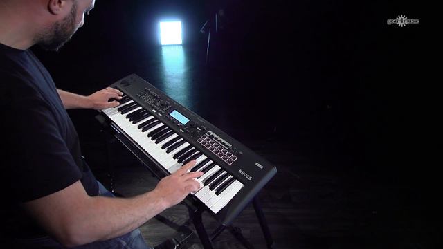 Korg Kross 2 61 Key Synthesizer Workstation, Matt Black | Gear4music demo смотреть онлайн