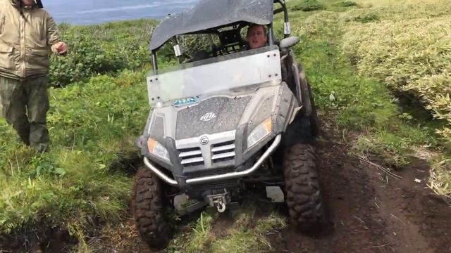 баги тоже квадроцикл)))))едет медленно,но уверено смотреть онлайн