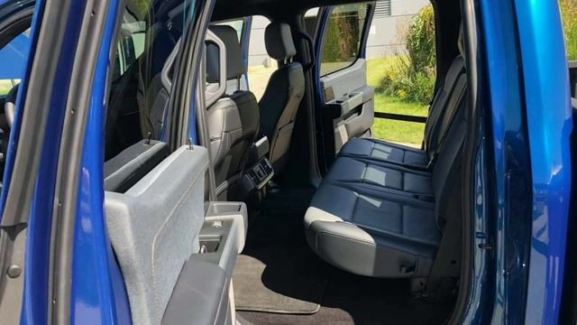 2022 Ford F-150 Lightning Lariat Interior смотреть онлайн