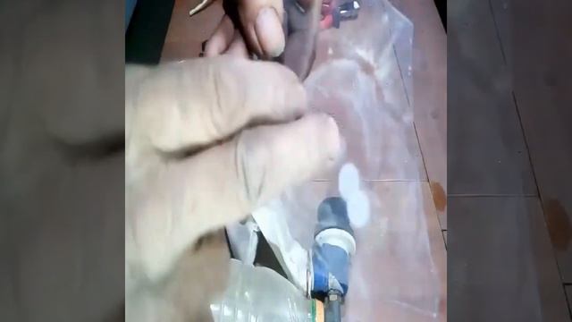 Пескоструйный пистолет с минимальным расходом песка. смотреть онлайн