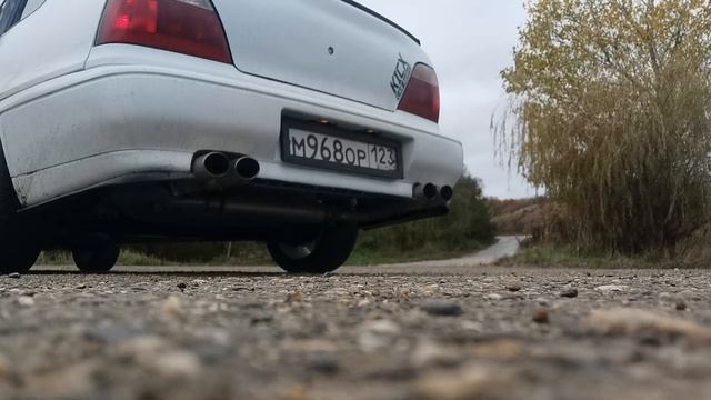 Daewoo Nexia N100 раздвоеныйвыхлоп. #daewoonexia #nexia #opel #выхлоп