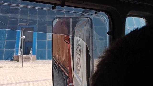 Привезли контейнер на Университет.#морскойконтейнер #манипулятор #университет#привезли#youtube