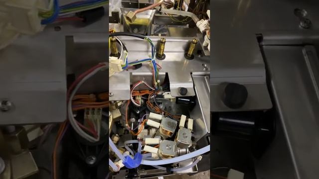 Капитальный ремонт кофемашины WMF Bistro! смотреть онлайн