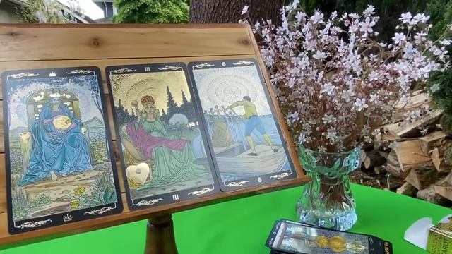 Что Вам Хочет Сказать Солнечное Затмение. Что от Вас Не Зависит? Какие Подарки Даст Судьба? смотреть онлайн