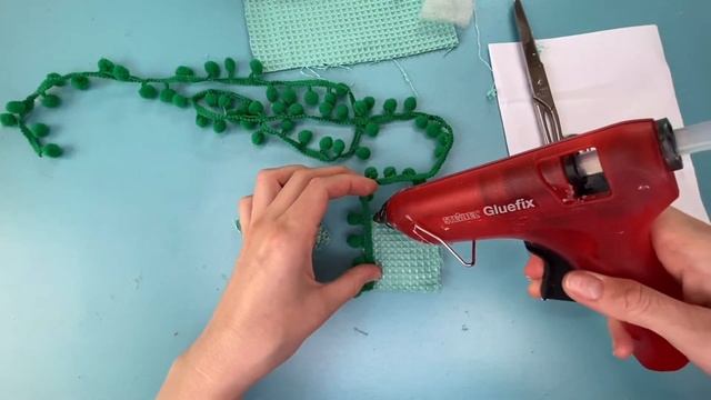 Делаем одеяло и подушку для кукол своими руками без иголки и нитки смотреть онлайн