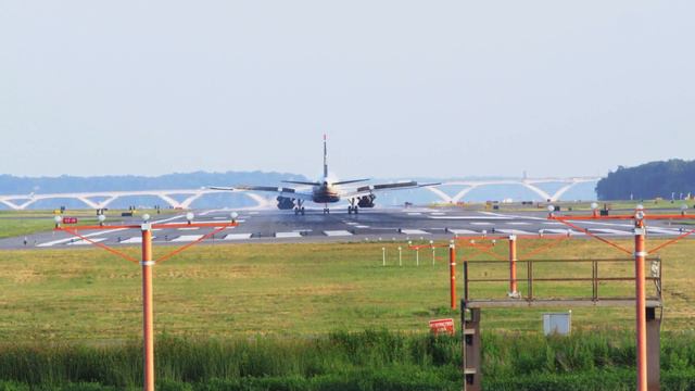 4k Landing Airplane Live Wallpaper смотреть онлайн