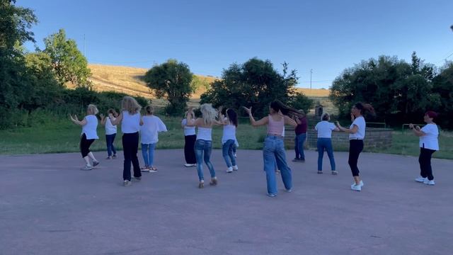 RITMO VUELTA - BALLI DI GRUPPO - coreografia - Baile en linea - line DANCE - ANIMAZIONE смотреть онлайн