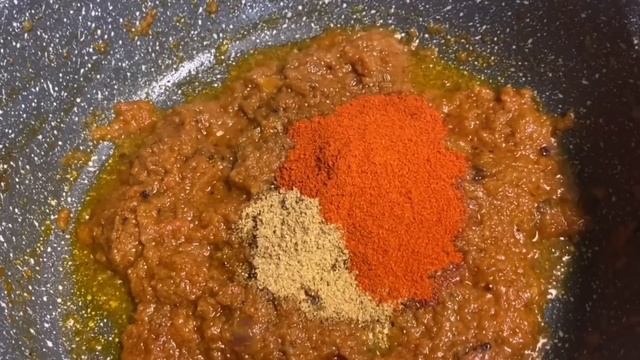 Cauliflower and Potato Gravy | காலிஃபிளவர் உருளைக்கிழங்கு கிரேவி | Aloo Gobi Gravy | Suvaithiru смотреть онлайн