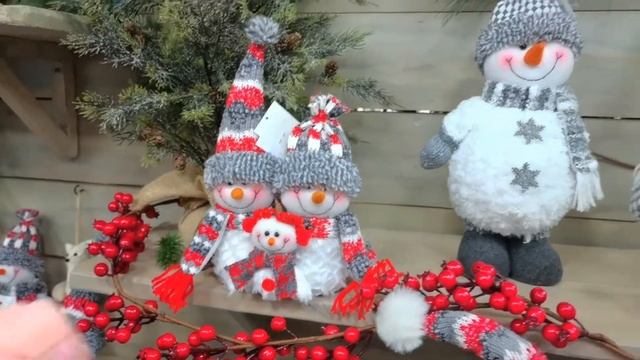 Мягкие игрушки "Снеговики" смотреть онлайн