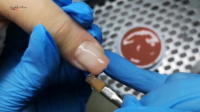 Треснул ноготь. Ремонт с помощью шелка и геля со стекловолокном. Маникюр с камуфляжем и блестками смотреть онлайн