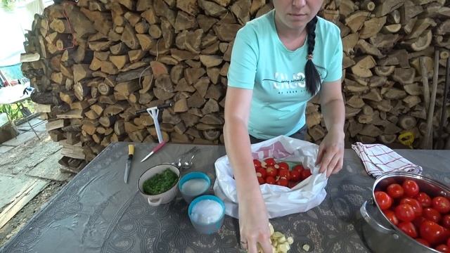 Помидоры маринованные - Самые любимые мужа! смотреть онлайн