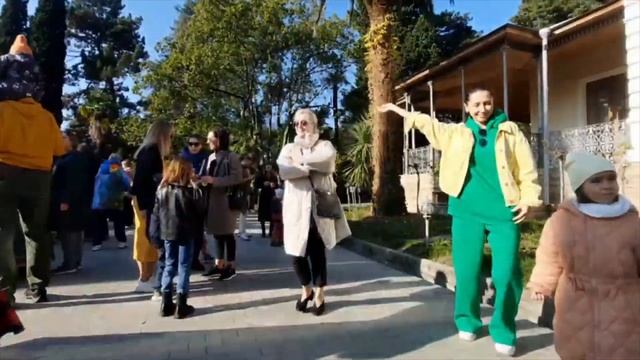 Песни и пляски, приуроченные к 130-летию Дендрария и 125 годам со дня рождения Худекова (10.12.2022