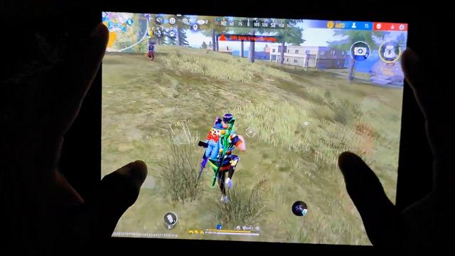 Four fingers? Best iPad Freefire Player Gameplay video ll Handcam#ffwariogaming #freefire смотреть онлайн