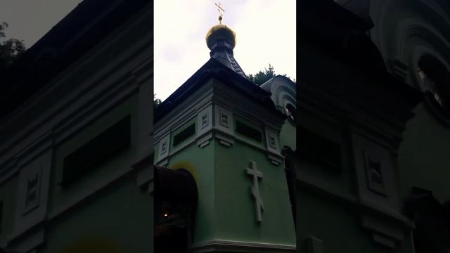 КСЕНИЯ ПЕТЕРБУРГСКАЯ. ЧАСОВНЯ НАД МОГИЛОЙ МАТУШКИ смотреть онлайн