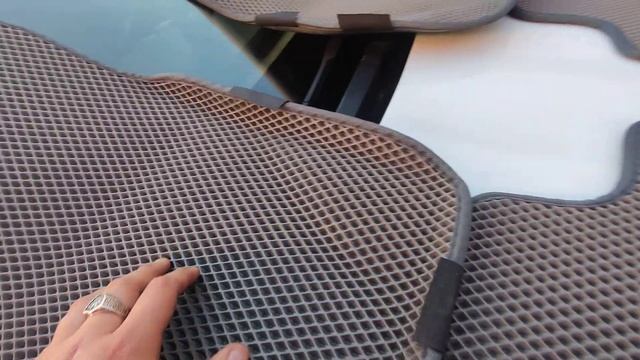 Коврики eva 3d от компании Prestigeauto, на автомобиль Toyora Yaris смотреть онлайн