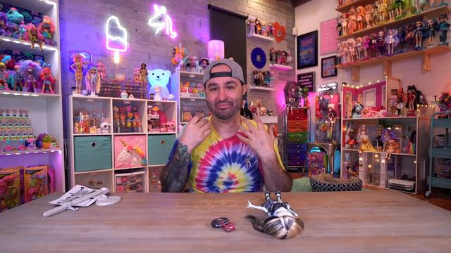 Original 2010 Monster High Frankie Stein Doll Unboxing & Review! смотреть онлайн