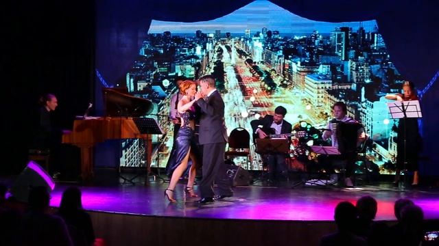 Шоу "Рождество в Буэнос-Айресе" - Palomita Blanca смотреть онлайн
