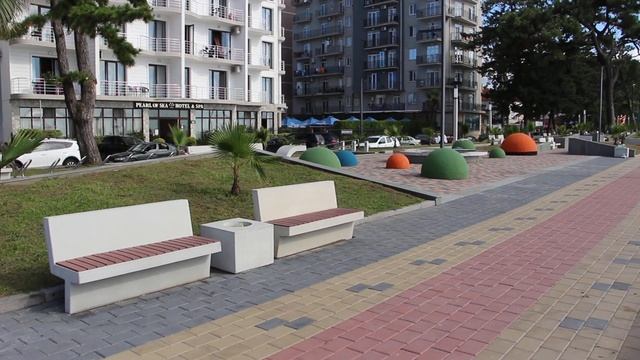 12 08 2020 пляж у центра Кобулети ქობულეთი Аджария Грузия смотреть онлайн