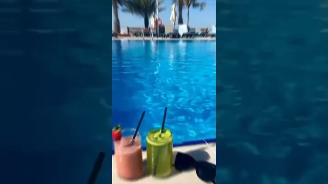 отель Occidental Sharjah Grand Hotel 4 в Шардже ОАЭ 🎥occidentalsharjahgrand.mp4