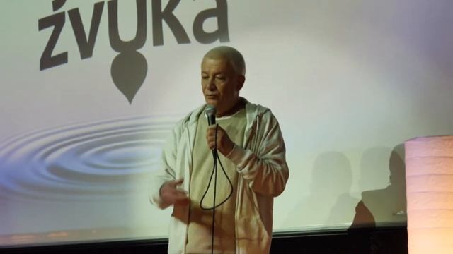 Е.М.Чайтанья Чандра Чаран прабху смотреть онлайн