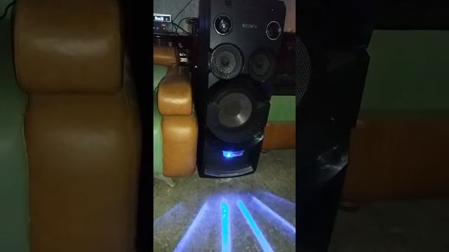 Lip*12/Sony v7d kêt nối mixer hát ca cổ thử độ ngân rung của loa khi kết nối mixer cực hay.. смотреть онлайн