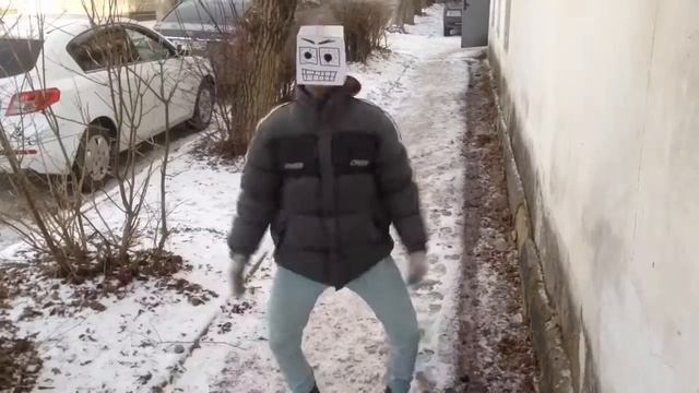 ШОК! РОБОТЫ В СИМФЕРОПОЛЕ. КРЫМ. ПУГАЮТ ЛЮДЕЙ! СМОТРЕТЬ ОБЯЗАТЕЛЬНО! 2017 смотреть онлайн