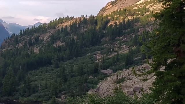 УШЛА в ПОХОД в ГОРЫ НЕРЕАЛЬНОЙ КРАСОТЫ! КУПАЮСЬ в ЛЕДЯНОМ ОЗЕРЕ. ЕРГАКИ. Часть 1.