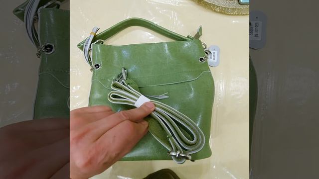 Зеленая женская сумка 6608 кожаная смотреть онлайн