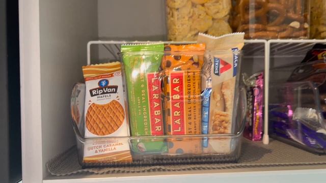 What I Eat In A Day | Elite Track & Field Athlete Pt. 2 смотреть онлайн