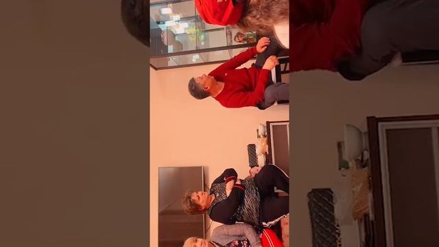 Сюцай Жанат. Кожамжаров. Вечер с учителем, Иссык Куль 2021,3.mp4 смотреть онлайн