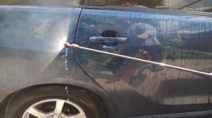 Моем машину опрыскивателем электрическим ранцевым Комфорт Умница ОЭМР 16 2Н 2 насоса