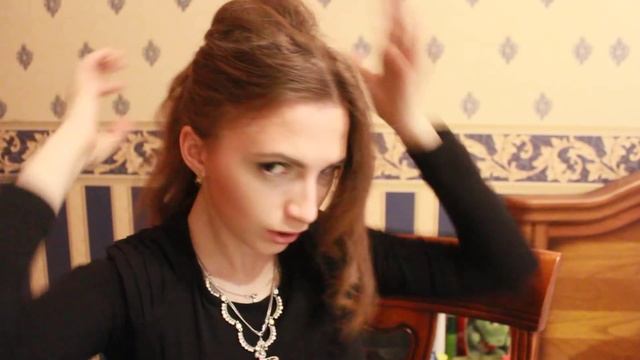 victoria beckham Виктория Бекхем хвост прическа на выпускной смотреть онлайн