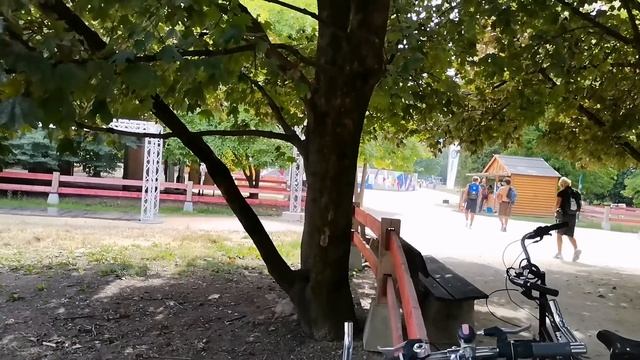 ГРЕНОБЛЬ - РЕАЛЬНАЯ ФРАНЦИЯ СЕГОДНЯ - ГОРОД ОРГАНИЗУЕТ ДОСУГ смотреть онлайн