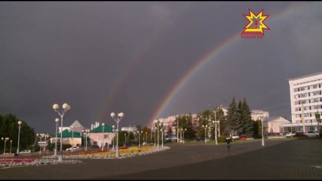 Редкое природное явление — двойная радуга в Чебоксарах. смотреть онлайн