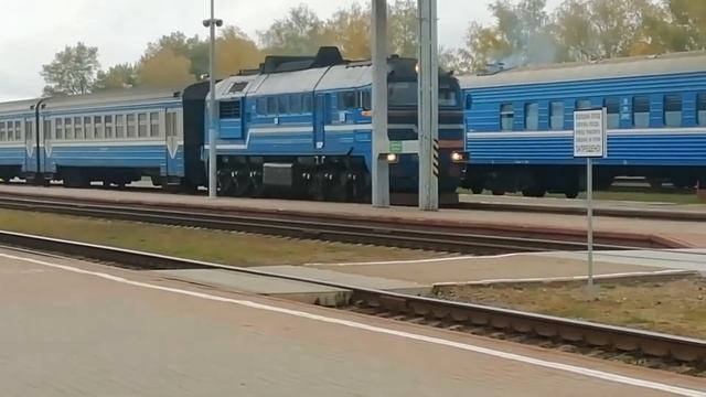 Дизель-поезд ДДБ-1-0308 (ДРБ2-018) Бигосово-Полоцк прибывает на станцию Полоцк смотреть онлайн