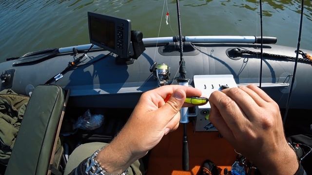 Рыбалка на СУДАКА в запрет! Ловля судака с лодки в мае 2018 смотреть онлайн