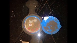 Сейчас водомеры в частных домах и гос. учереждениях запрещено ставить в зданиях, только в колодцах