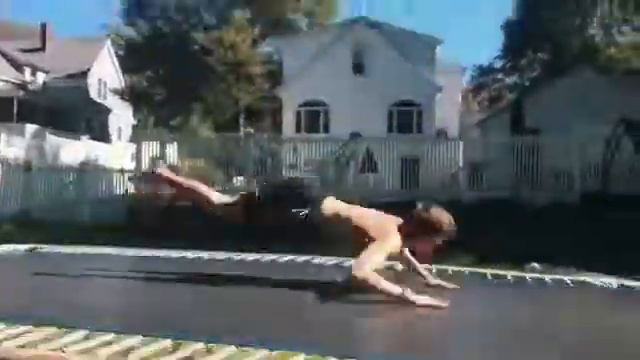 Charlie Bartlett-free run and trampoline edit- смотреть онлайн