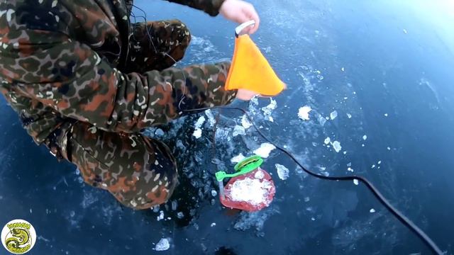 Оставил жерлицы на ночь без присмотра смотреть онлайн